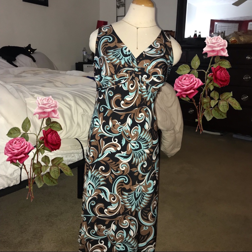 Blue, black and blue 70s printed dress 💐🦋🌱